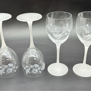 Etched Hummingbird Floral Frosted Stem Wine Glasses - White (Set)